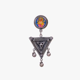 TRIANGLE SHAPE EARRINGS