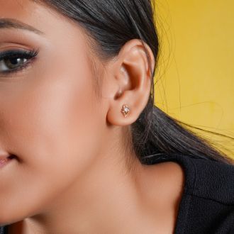 LEAVE SHAPE DIAMIND EARRINGS