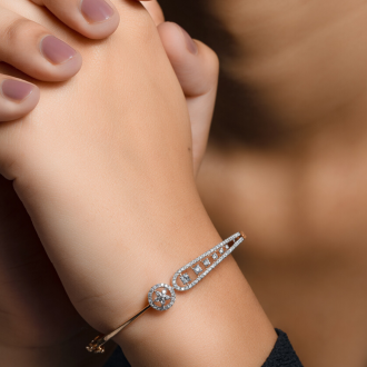 The Cluster Minimal Bracelet