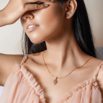 LEAVES SHAPE DIAMOND PENDANTS